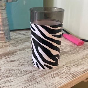 Makeup brush holder